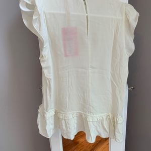 Chelsea & Violet Tops - Chelsea & Violet Ivory Blouse Chelsea & Violet Tops - Chelsea & Violet Ivory Blouse